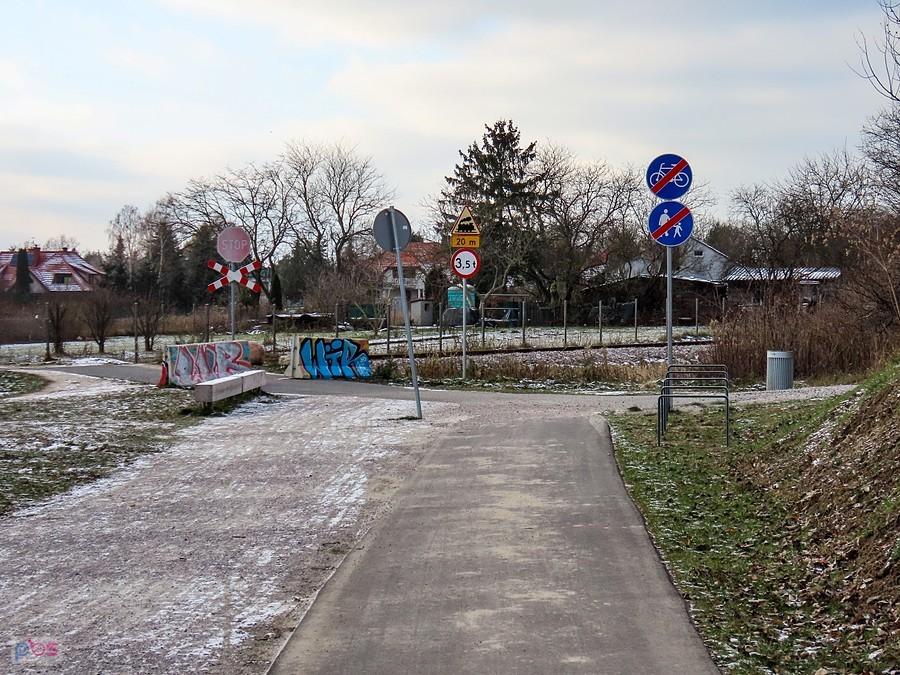 Tu się kończy DDR w Parku im. Cichociemnych