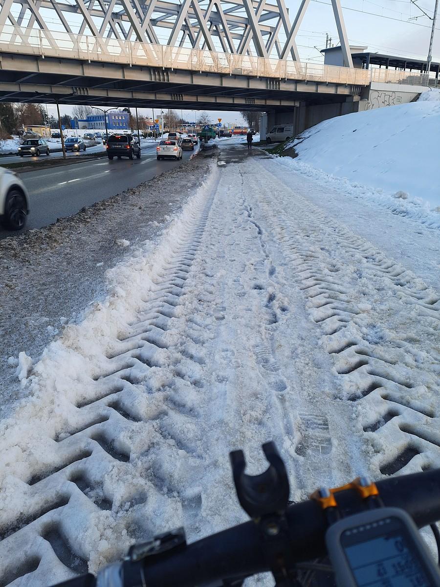 Kierowcy ważniejsi, reszta niech spada.