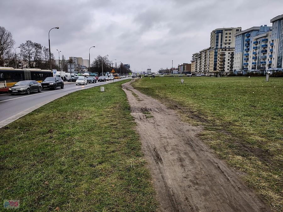 Eko DDR-ka nad tunelem POW utworzona spontanicznie przez bikerów