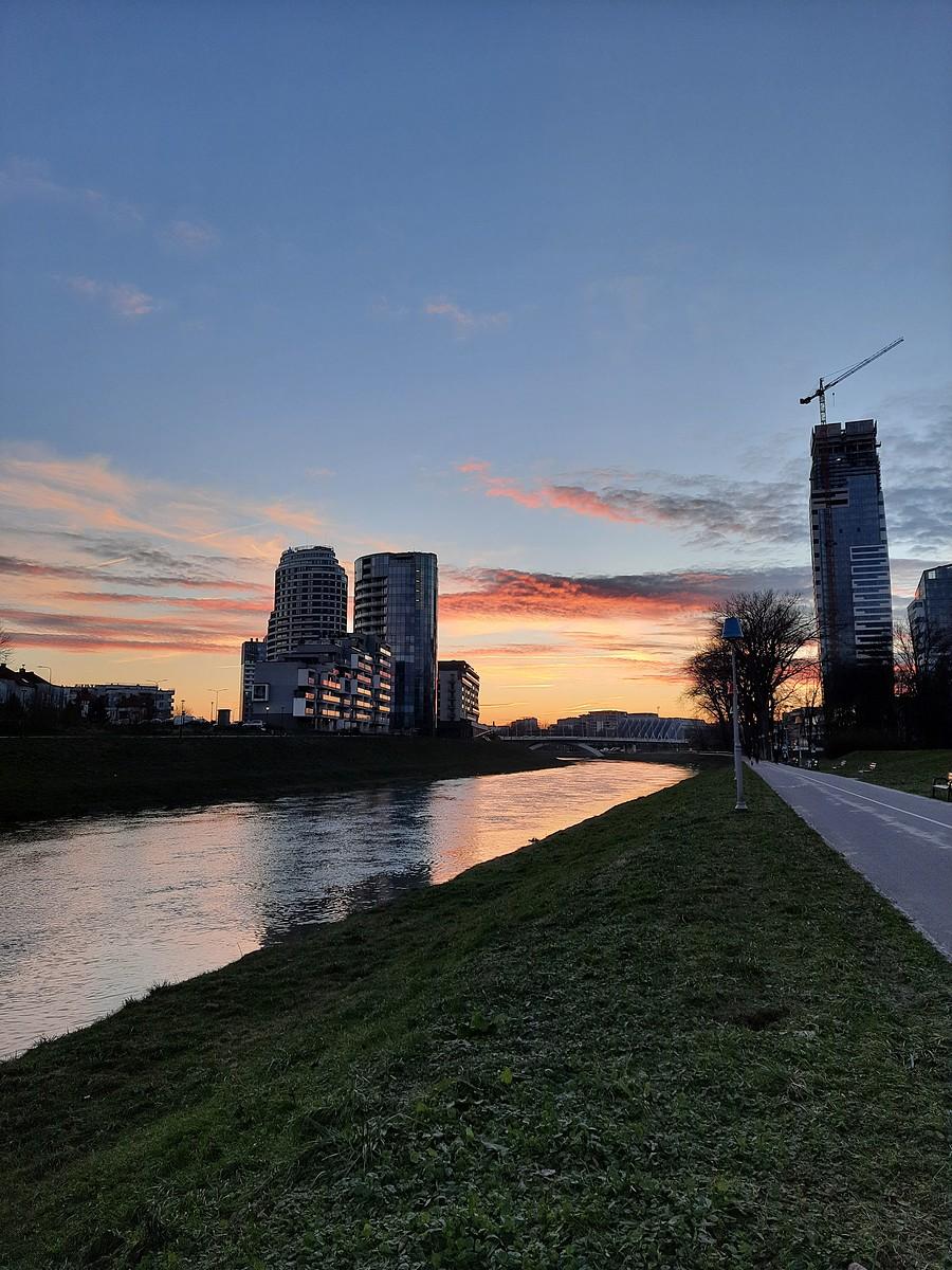 Piękny dzień minął...w pracy.