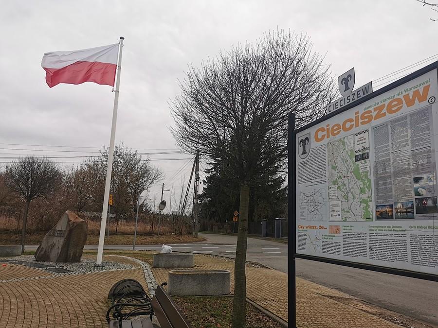 Postój i popas przy kamieniu