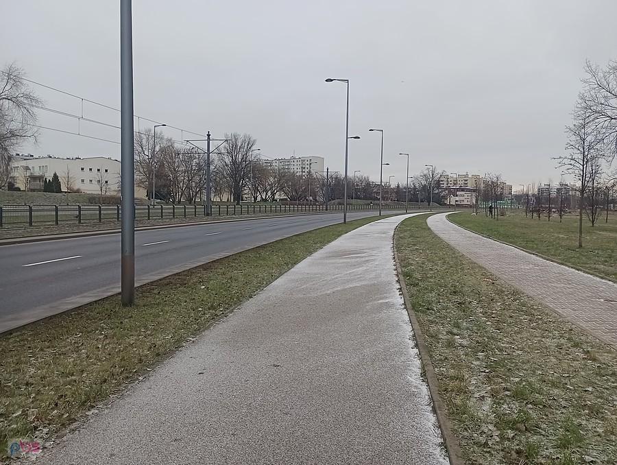 Oprószona ddr na Powstańców Śląskich