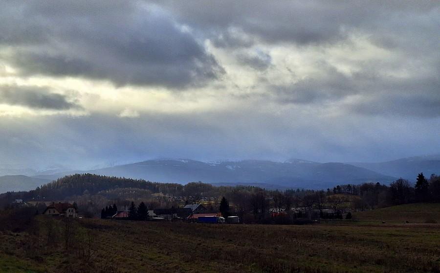 Panorama Karkonoszy znad Staniszowa