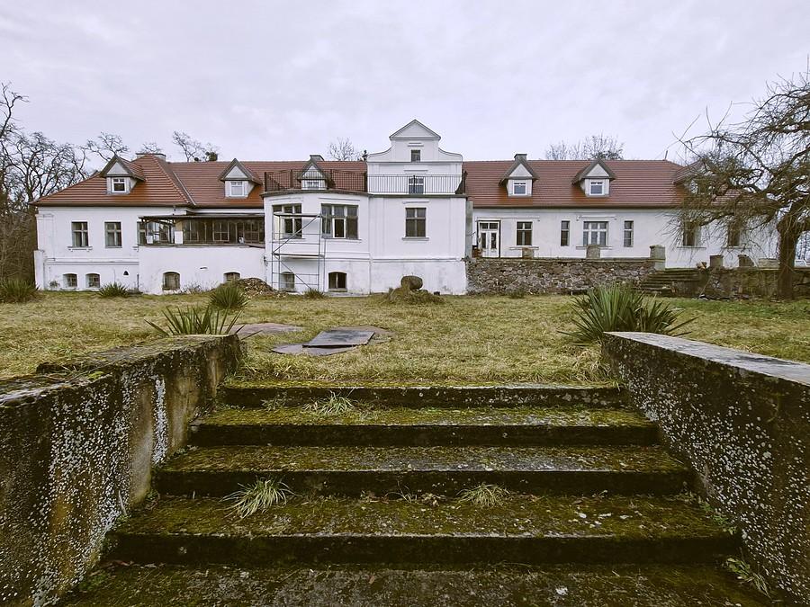 Dwór Jackowskich we Wronczynie