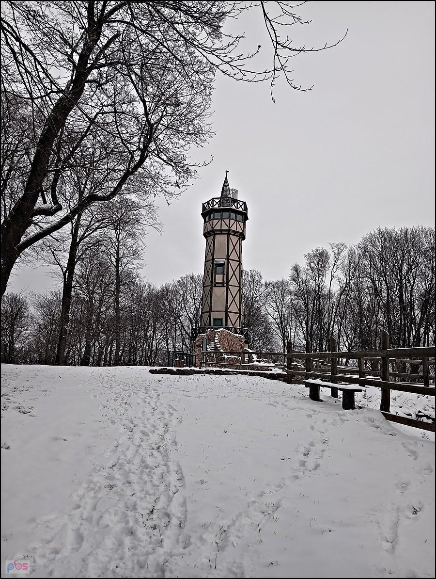 Wieża widokowa na Gromniku.