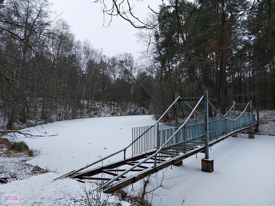 Stary most nad zalewem w Grotnikach
