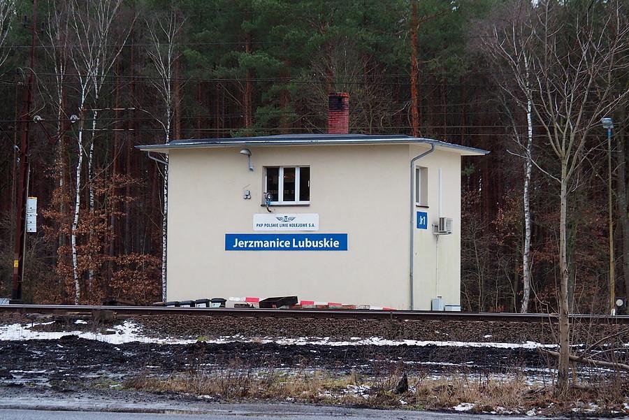 Nastawnia kolejowa w Jerzmanicach Lubuskich