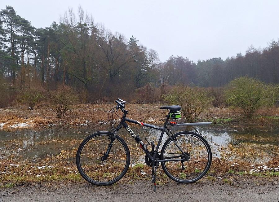 Rowerówka w przerwie od deszczu i śniegu
