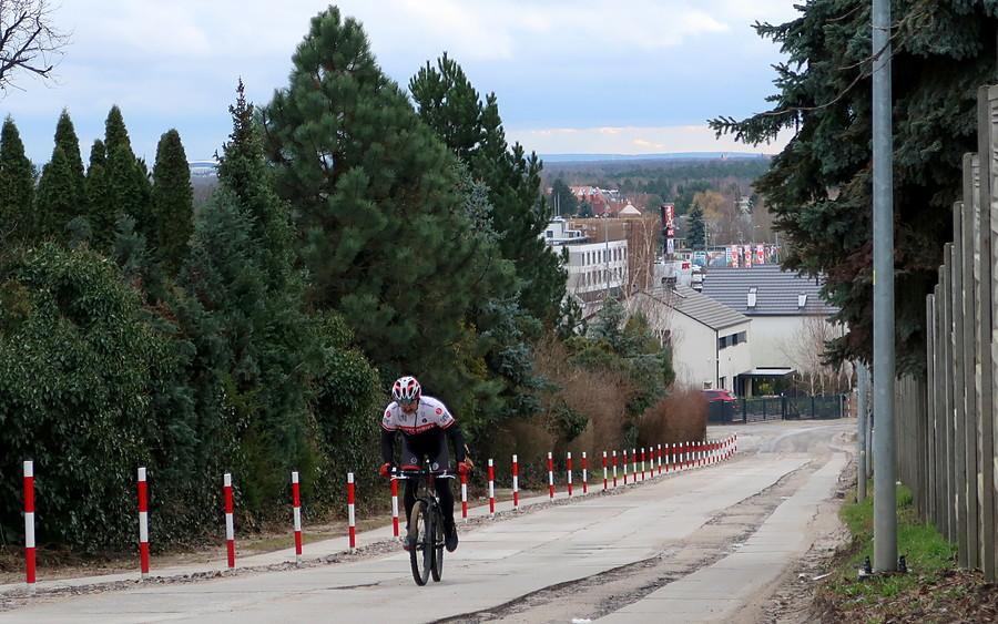 Rasowego MTB-owca najłatwiej poznać po takich podjazdowych fotkach :)