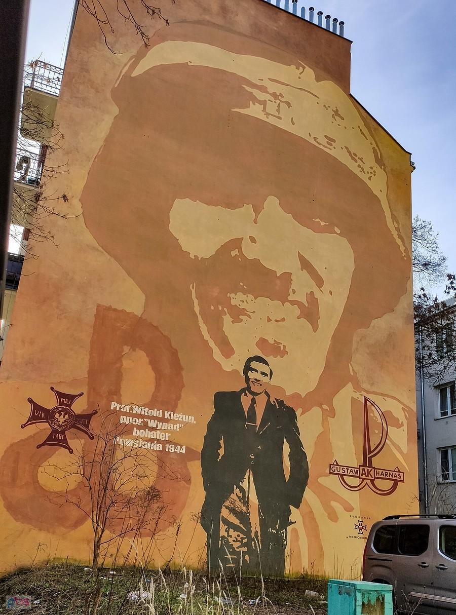 Powstańczy mural na Tarczyńskiej