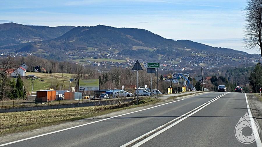 Pasmo Łososińskie i Limanowa w dole