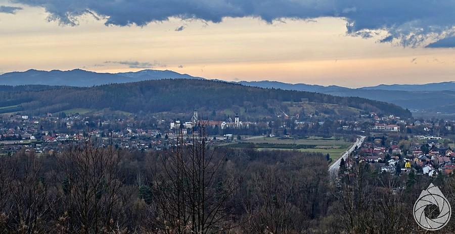 prosta do St.Sącza i góry (Gorce, Wyspowy) w tle