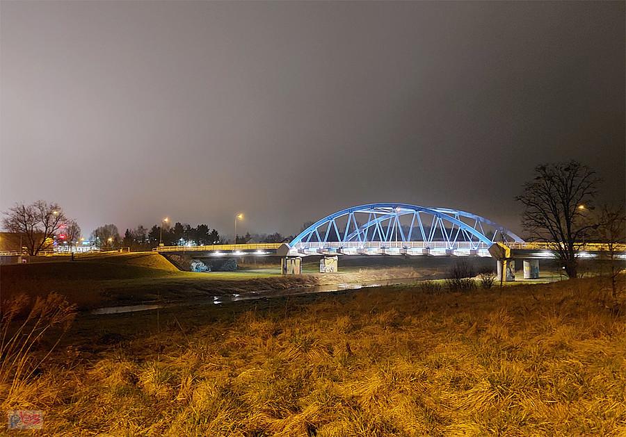 Częstochowa - most nad Wartą łączący ul. Drogowców i ul. Srebrną