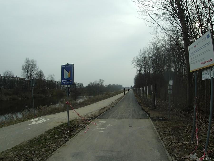 Warszawa dołożyła brakujące 350 metrów asfaltu :)