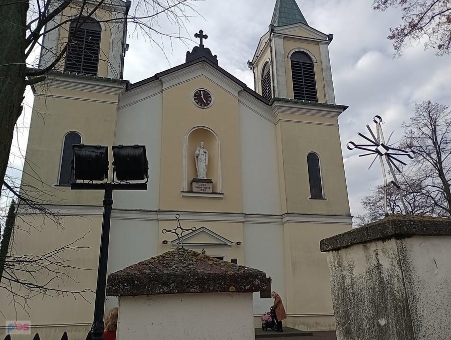 Kontrola czasu. Była 9.08
