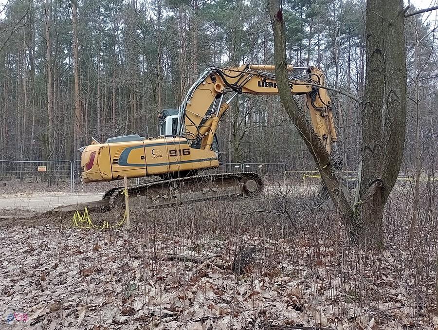 Koparka na budowie gazociągu