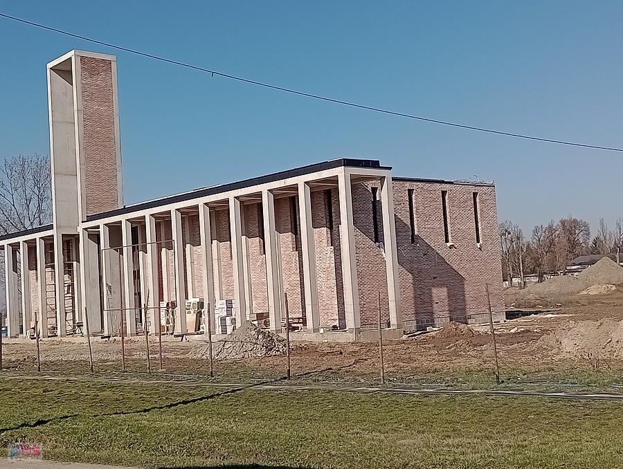 Budowa kościoła w Szeligach