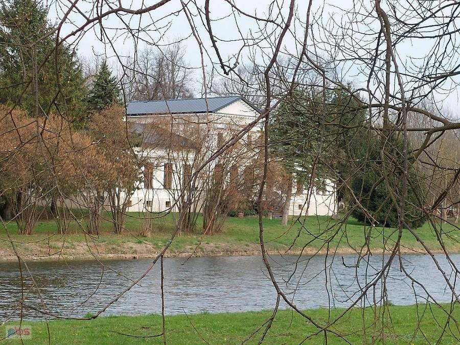 Dwór w Zalesiu k. Grójca