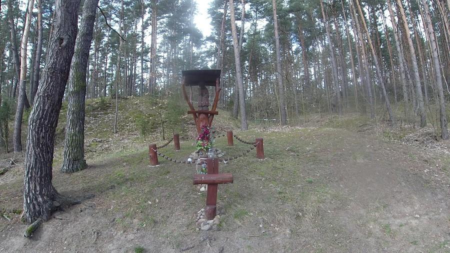 Chrystus Frasobliwy w Dąbrówce
