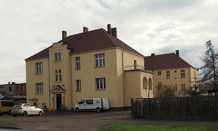 Skwierzyna. Budynek alumnatu z poczatku XX wieku.