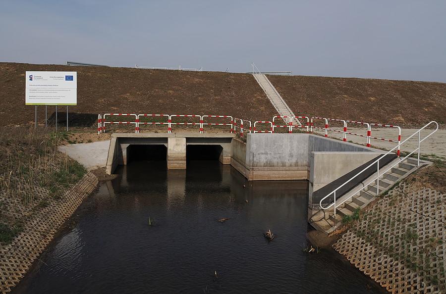 Ochrona przeciwpowodziowa Słubic, Racza Struga i okolice Drzecina