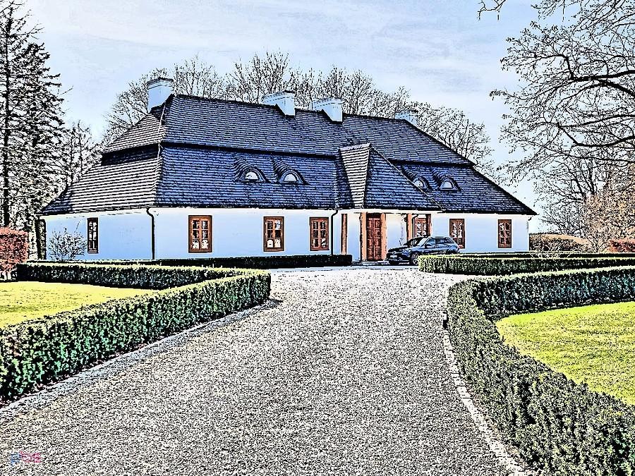 Pięknej urody dworek w Węgrzynowicach