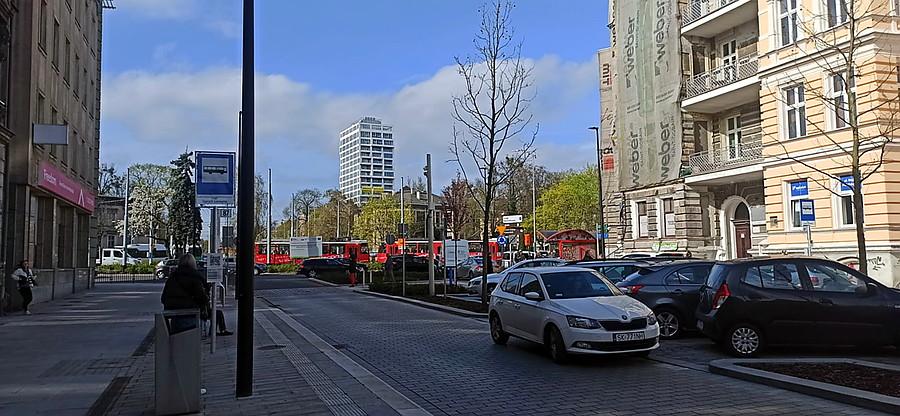 widok spod Placu Szarych Szeregów.