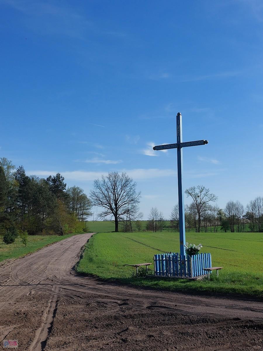 Krzyż na rozdrożu