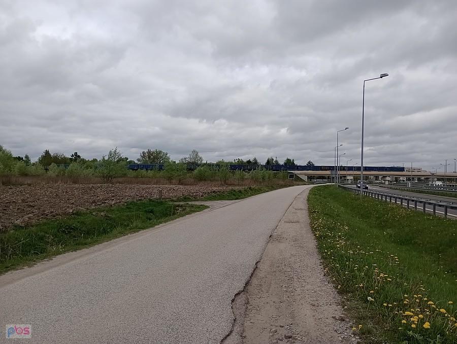 Pociąg na wiadukcie