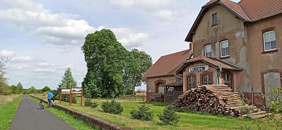 Nieczynna stacja Lubięcin