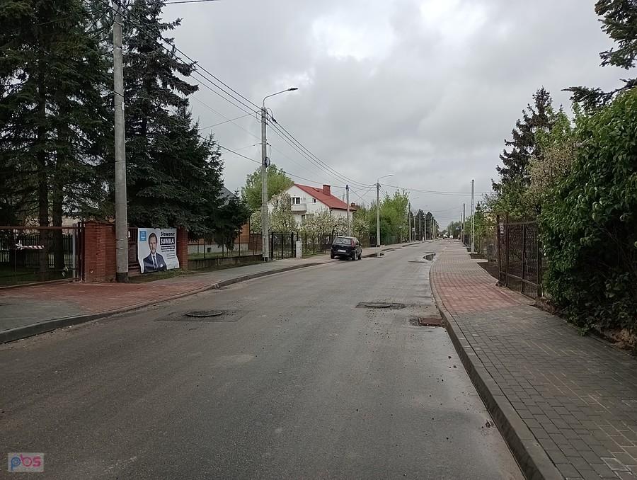 Na Andersa w Janowie jest już jedna warstwa asfaltu, można jechać
