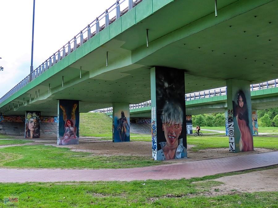 Murale pod wiaduktem Doliny Służewieckiej