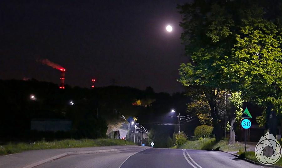 jakiś zjazd do ślunskich kominów i księżyca