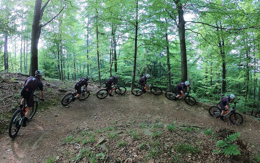 Klasyka z JPbike'owymi klonami na Złotych Ścieżkach