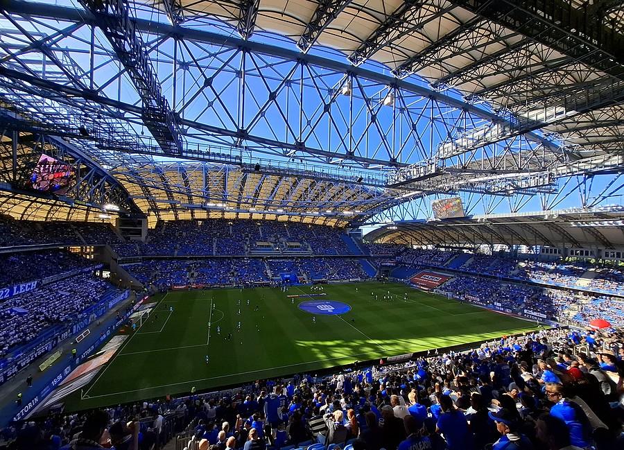 Pełen stadion na meczu Lech - Legia