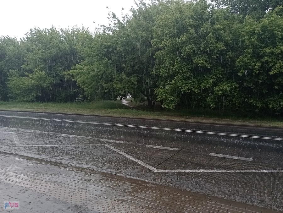 Z postoju pod wiatą
