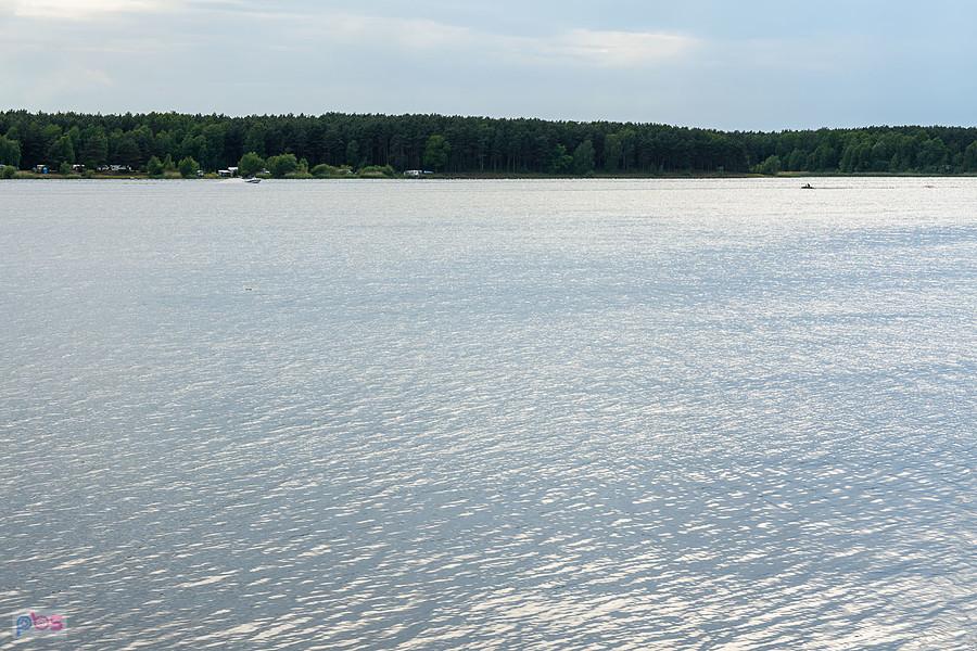 Zbiornik wodny "Poraj" widziany ze wschodniego brzegu w Poraju