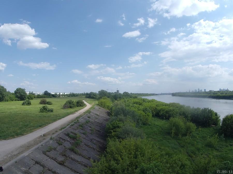 Brzeg wiślany, widok z Mostu "Grota"