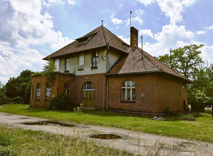 Dawna stacja kolejowa w Stobnicy