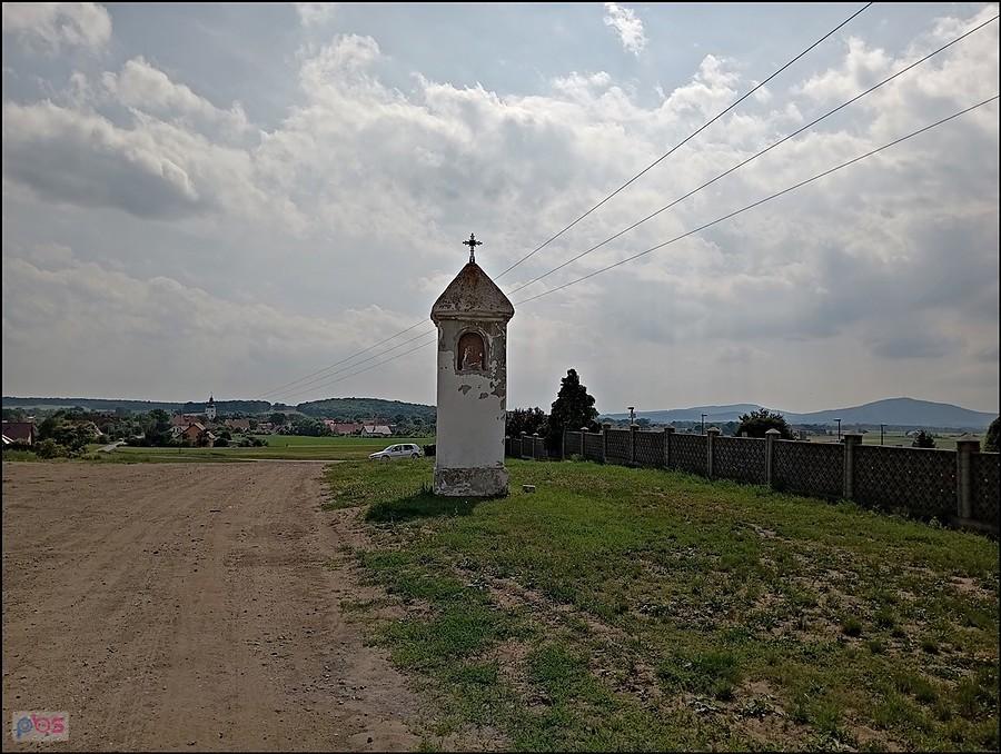 Kaplica przy cmentaru w Tyńcu nad ślęzą