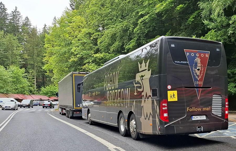 Autobus Pogoni Szczecin w Szklarskiej Porębie
