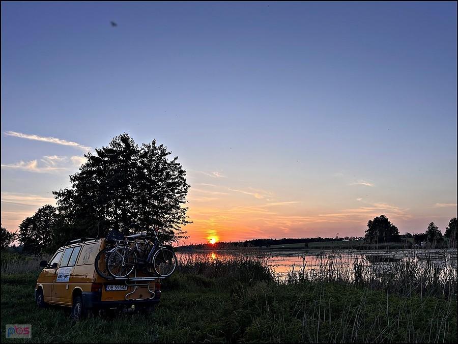 Pierwszy nocleg nad stawem