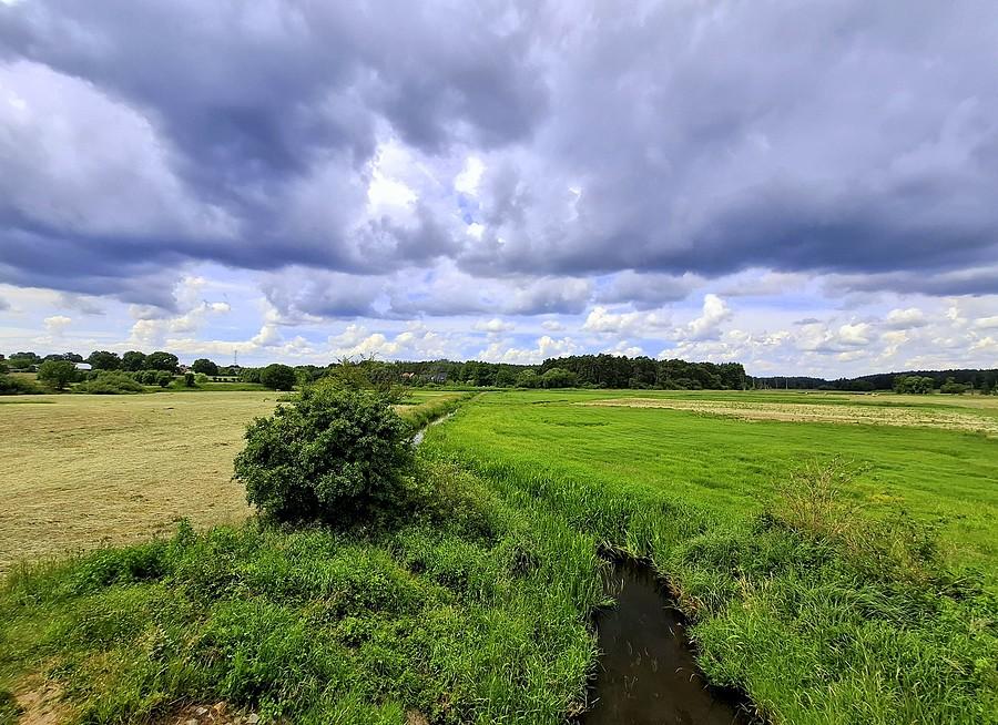 Piękne chmury nad Kamionkami