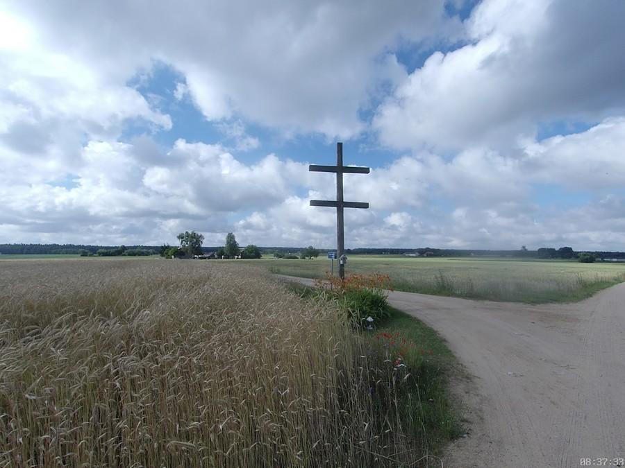 Czteroramienny krzyż lotaryński w Grąbczewie