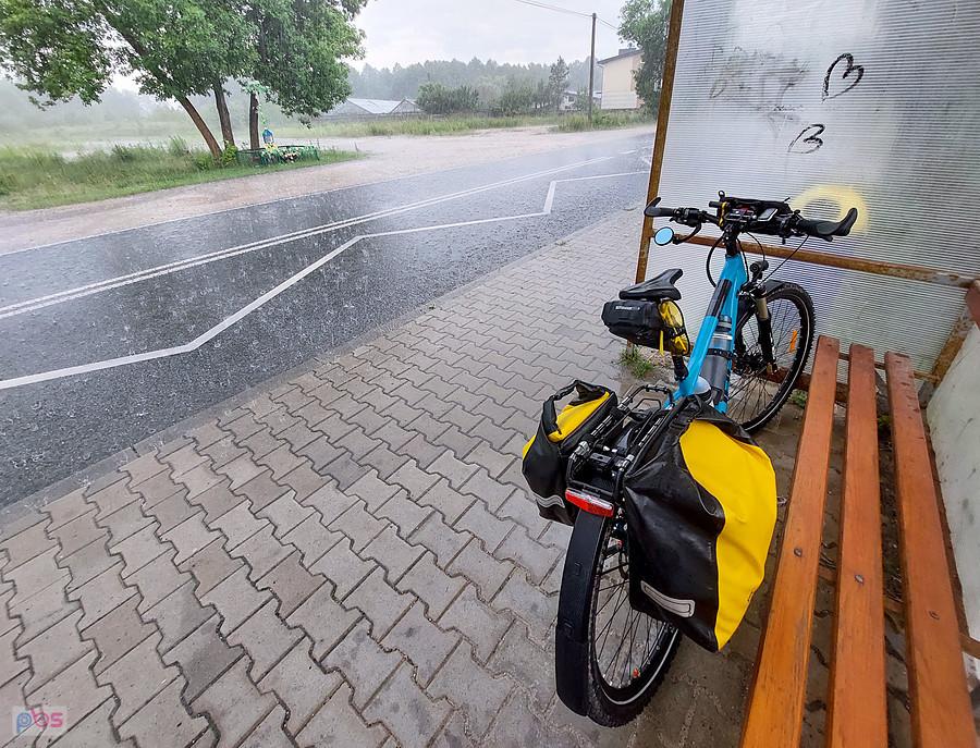 Oberwanie chmury i burza w Dudkach (części wsi Lubojna).