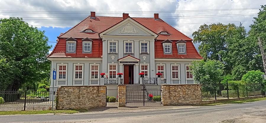 Pałacyk w Bądzowie