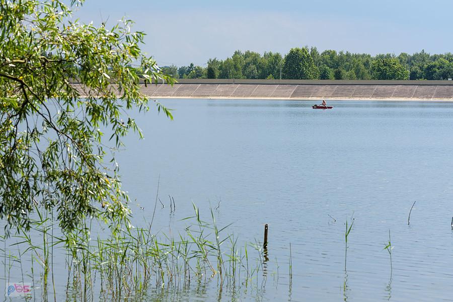 Zalew Przeczyce - widok z brzegu przy ul. Nadbrzeżnej - Boguchwałowice