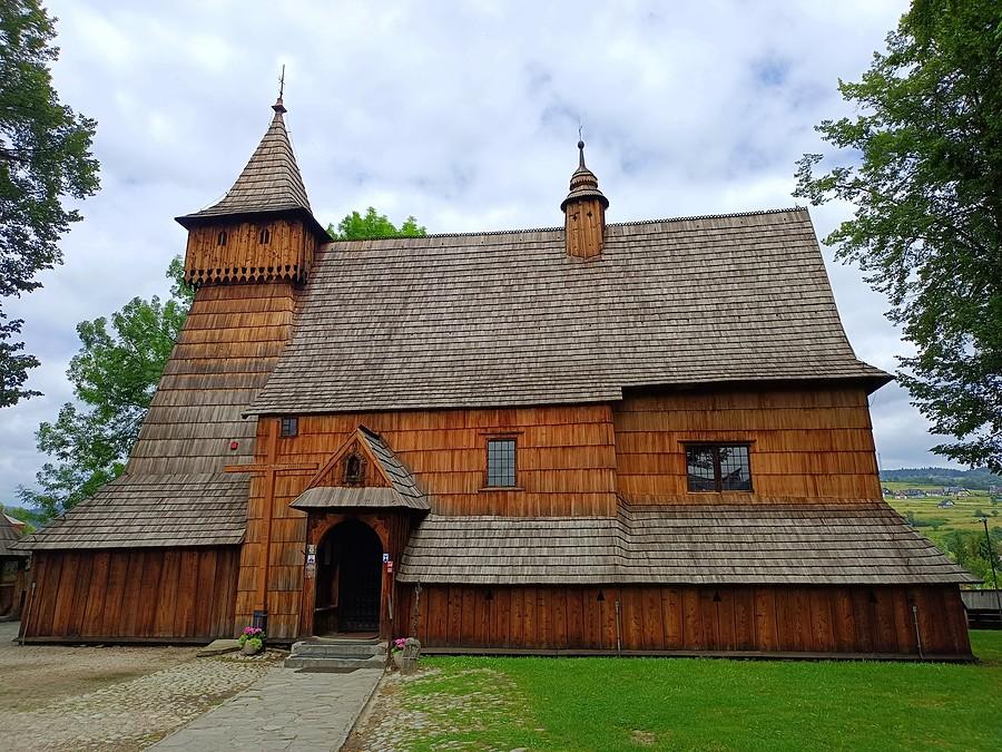Kościół św. Michała Archanioła w Dębnie - XV wiek.