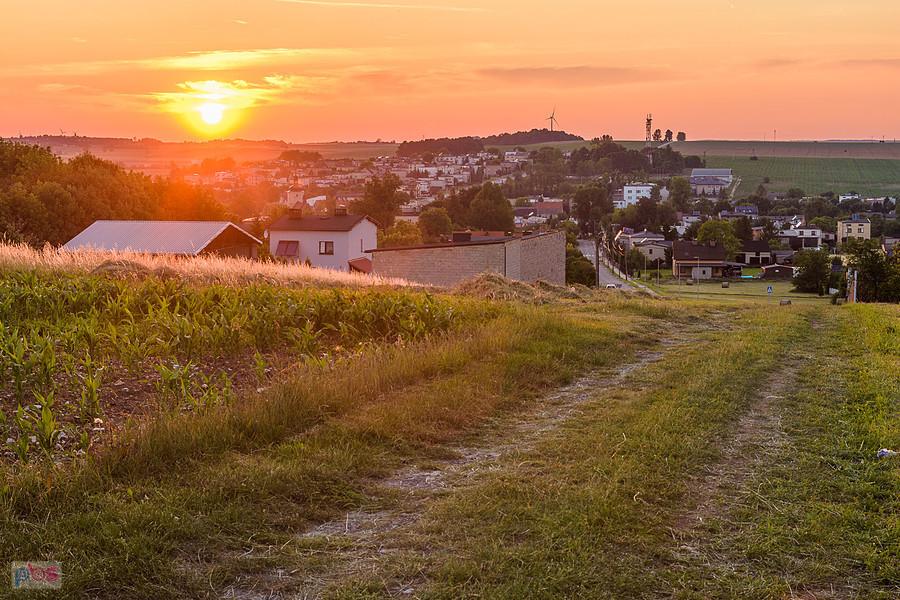 Zachód słońca widziany z Coglowej Góry w Woźnikach