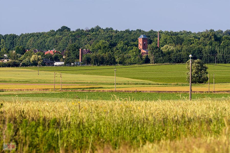 Lubecko - widok na zabytkową gorzelnię w Kochcicach